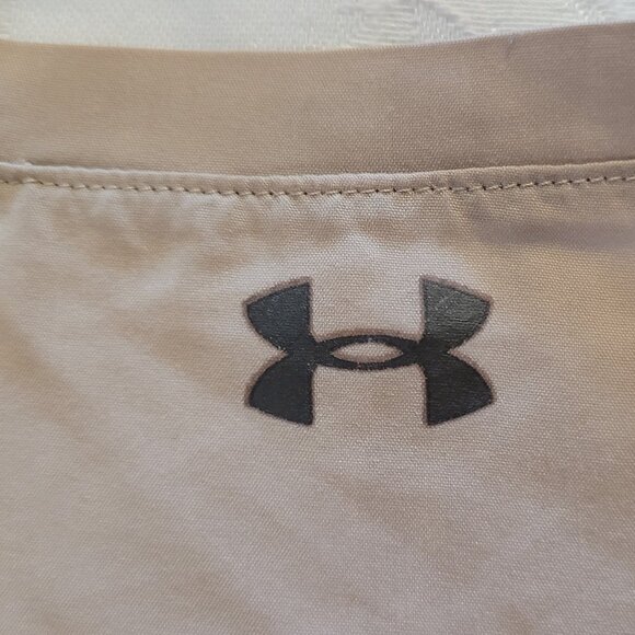 NWOT Under Armour Studio SUP Plunge V-Neck Short Sleeve Shirt Medium - Picture 8 of 8